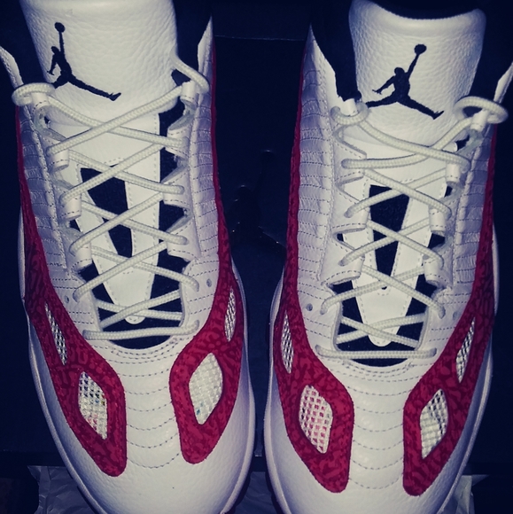 jordan 11 low ie gym red